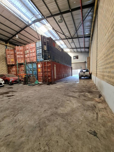 Imagen 6 de 14 de Johanna Castillo Vende Galpon Zona Ind Castilito
