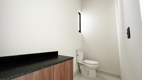 Casa Nueva En Venta En Cuernavaca, Col. Delicias 3 Recámaras, 4 1/2 Baños, Estudio, Alberca