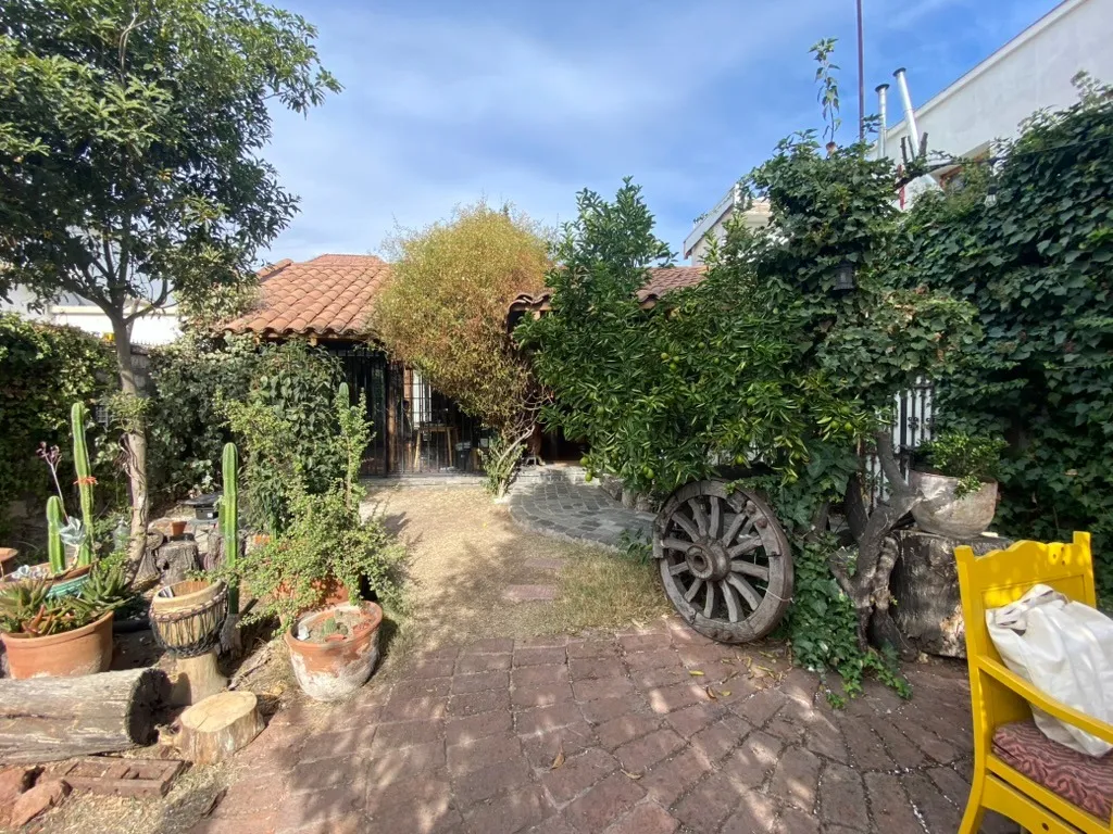 Imagen 1 de 19 de Arriendo Estupenda Casa Colonial Metro Ñuñoa
