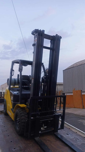 Empilhadeira Toyota 8fgn40 4t Triplex Desl 2015 Revisada