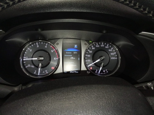 Toyota Hilux 2.8 D-4D TURBO DIESEL CD SRX 4X4 AUTOMÁTICO