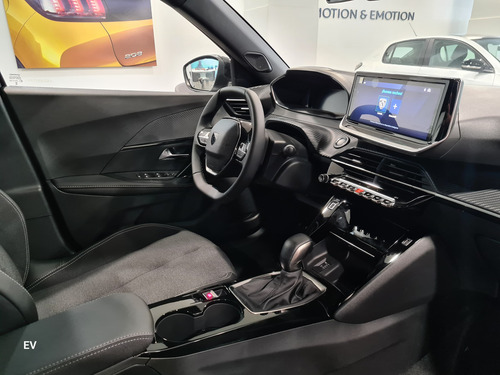 Peugeot 2008 1.0T Allure