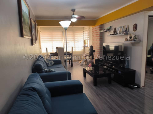 Apartamento En Venta Parroquia La Candelaria Mls 24-24758 Yf