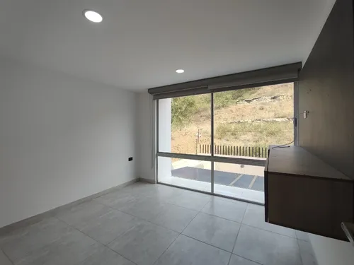 Casa En Venta En Bellavista. Cod V30490