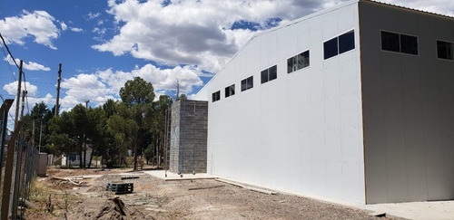 Imagen 9 de 30 de Alquilo Predio 4000 M2 Galpòn 700 M2 Ofi 150 M2 P Grua 5 T