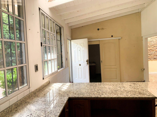 Imagen 7 de 30 de Venta Ph Tipo Casa Con Cochera Y Piscina Piñeyro