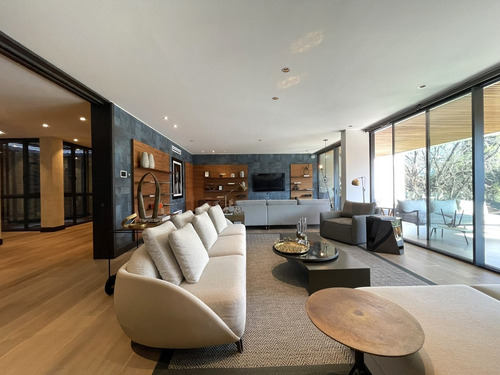 Arriendo Dptos. Nuevos 4d + Estar + Serv. / Las Condes
