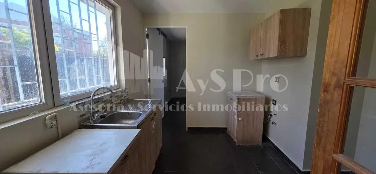 Imagen 2 de 19 de Casa En Arriendo En Las Condes 3hab 3 Baños
