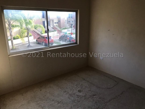 Imagen 10 de 14 de Eloisa Mejia Rentahouse Vende Townhouse En El Rincon Naguanagua 22-13614