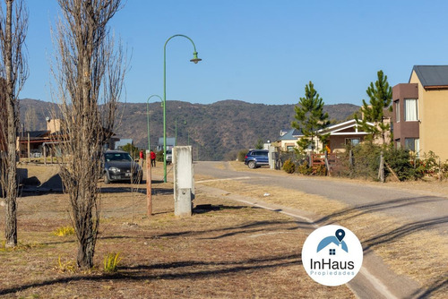 Imagen 15 de 16 de Terreno En Barrio De Categoría - Bº Champaqui Golf, Villa General Belgrano