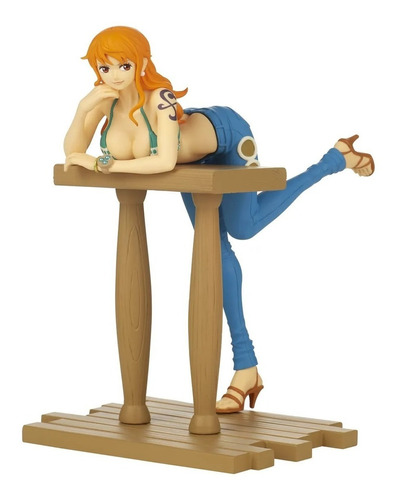 Figura De Coleccion One Piece De Nami 