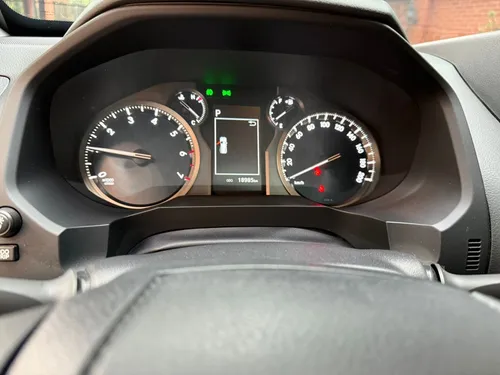 Toyota Vx 4.0 (2023)
