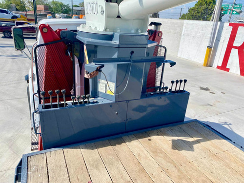 Imagen 9 de 15 de Grúa Titan Terex Para 23.5 Ton Sobre Camión Sterling 2002