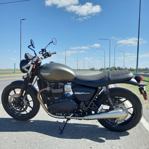 Triumph Street Twin