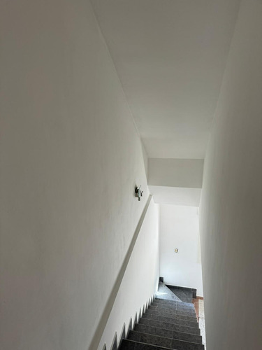 Alquiler Duplex 3 Ambientes C/cochera Jose C Paz