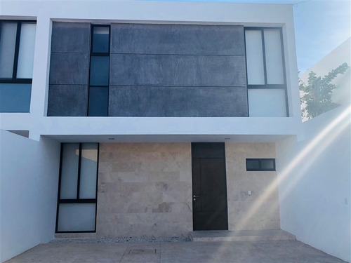 Imagen 1 de 14 de Venta De Townhouse En Montebello