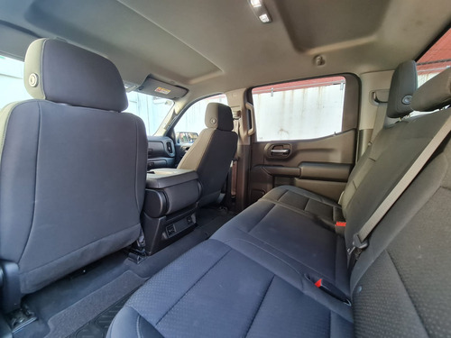 Chevrolet Silverado 5.3 V8 Custom Doble Cabina 4X4 At