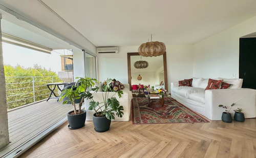 Exclusivo Y Único Con Una Vista De Ensueño, 2dorm. - 200 M². - Gastos Incluidos. / Sobre Republica De La India