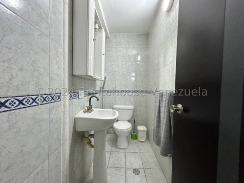 Milagros Inmuebles Edificio Venta Barquisimeto Lara Zona Centro Economica Residencial Economico Comercial Código Inmobiliaria Rent-a-house 24-21257