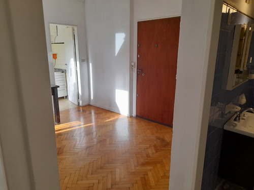 Atencion Inversor Remato Por Viaje O P O R T U N I D A D, Ideal Alquiler Temporal Y Uso Profesional Por Reglamento A Reciclar, Mucho Sol Jorge 11-5-150-0102
