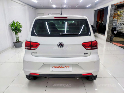 Volkswagen Fox Connect 1.6 Flex 8v 5p