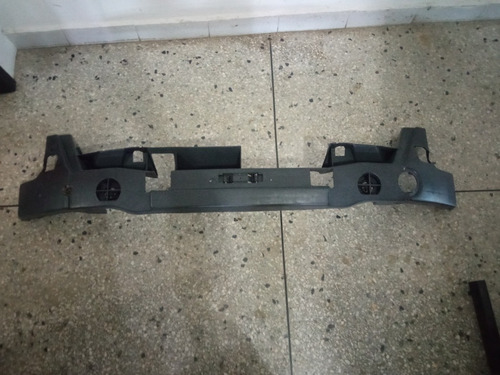 Imagen 2 de 3 de Refuerzo Plástico Parachoque Delantero Ford Ka