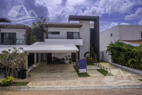 Casa En Venta En Lagos Del Sol Cancun