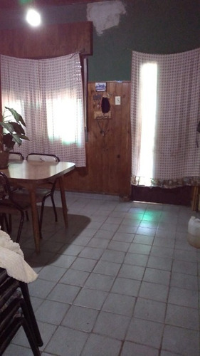 Imagen 13 de 14 de Casa Para 2 Familias En Venta En Isidro Casanova