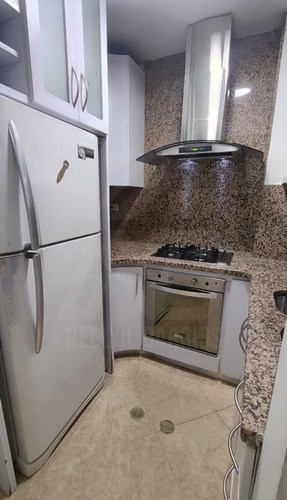 Se Alquila Por Dia Apartamento En Colegio De Ingenieros, Edificio De Nueva Data Y Con Gran Accesibilidad