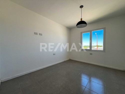 Venta Casa 2 Dorm. Etapa 3 La Falda Cipolletti