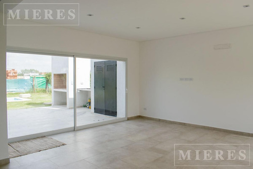 Imagen 7 de 22 de Casa En Venta A Estrenar En San Ramon, Pilar Del Este