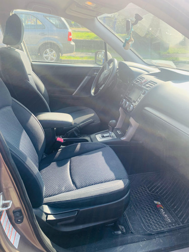 Subaru Forester XS AWD 2.0 AUTOMATICO