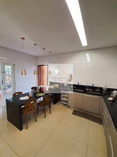 Imagem 2 de 8 de Excelente Casa Alto Padrão No Setor Dos Funcionários ! Oportunidade ! - 7575