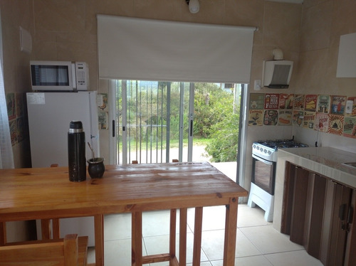 Imagen 12 de 25 de Casa Con Gran Vista Al Mar En La Paloma,(precio Marzo A Nov)
