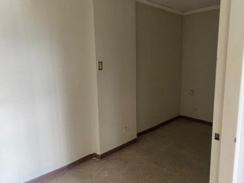 Imagen 9 de 12 de Venta De Bella Oficina Av Bolivar