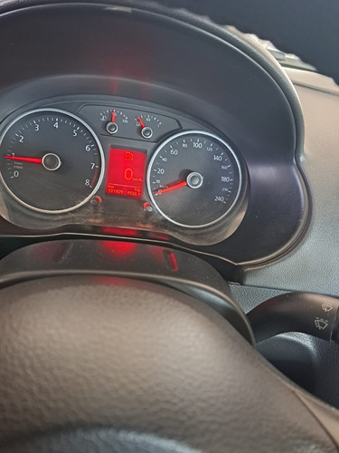 Imagen 2 de 7 de Volkswagen Voyage Trendline 2014 C/gnc