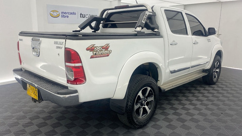 Imagen 9 de 25 de Toyota Hilux 3.0 Srv