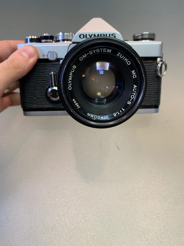 Cámara Olympus Zuiko Mc Auto-s Om-1 Gris (Usado)