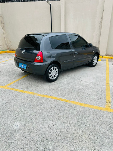 Renault Clio 1.0 16v Authentique Hi-flex 3p