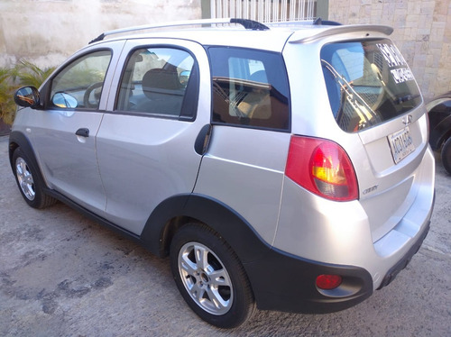 Imagen 2 de 7 de Chery X1