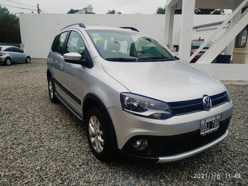Volkswagen Suran Cross 1.6 Highline 101cv 2