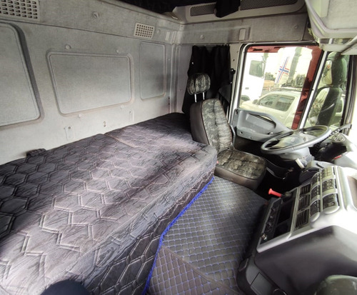 Imagem 7 de 13 de Iveco Stralis 480 6x4 2013