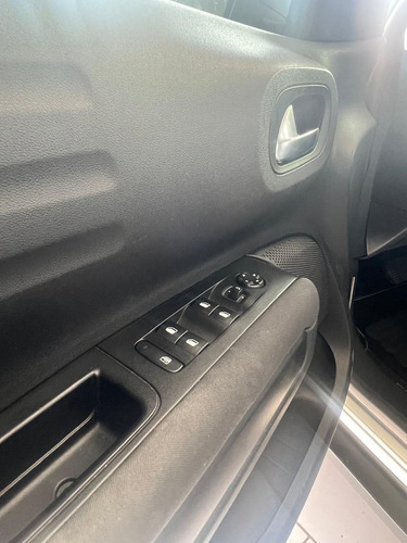 Citroën C4 Cactus 1.6 Shine 16v Thp Aut. 5p