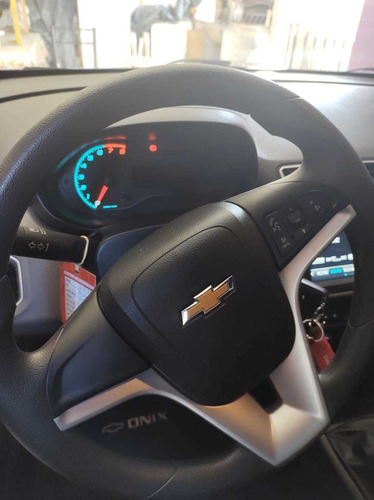 Chevrolet Onix 1.4 Lt 98cv 2017
