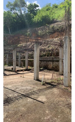Se Vende Terreno De 1360mts Bosques De La Lagunita 2506