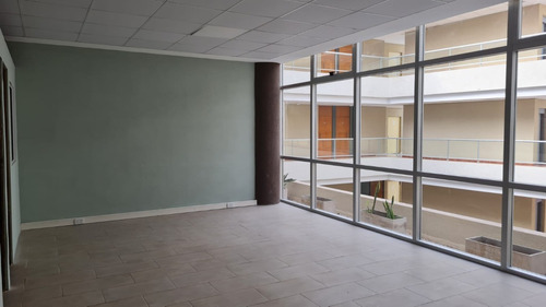 Oficina En Venta Con Dos Cocheras En Amaneceres Office!!!