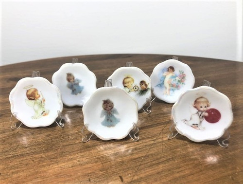 Kit 10 Pratinhos 4,5cm Anjo Variado Bebe Batismo Nascimento