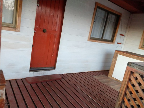 Casa En Venta De 5 Dorm. En Quillón