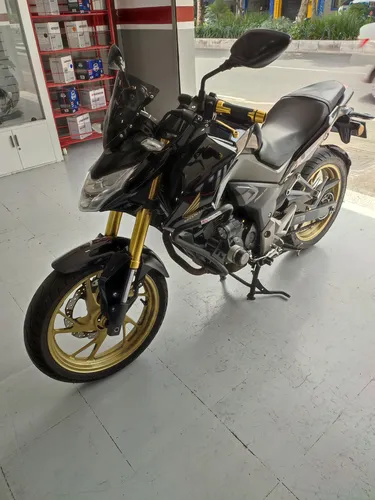 Honda Cb190r Modelo 2018 , Color Negro Onix .perfecto Estado