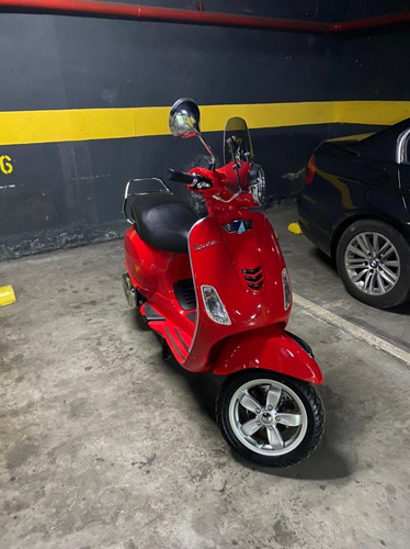 Imagen 5 de 16 de Moto Scooter Piaggio Vespa Vxl 150 2018 1 Mano 900 Km Roja